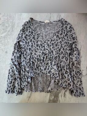 Altar'd State Gray Leopard Print V-Neck Ruffle Long Sleeve Top